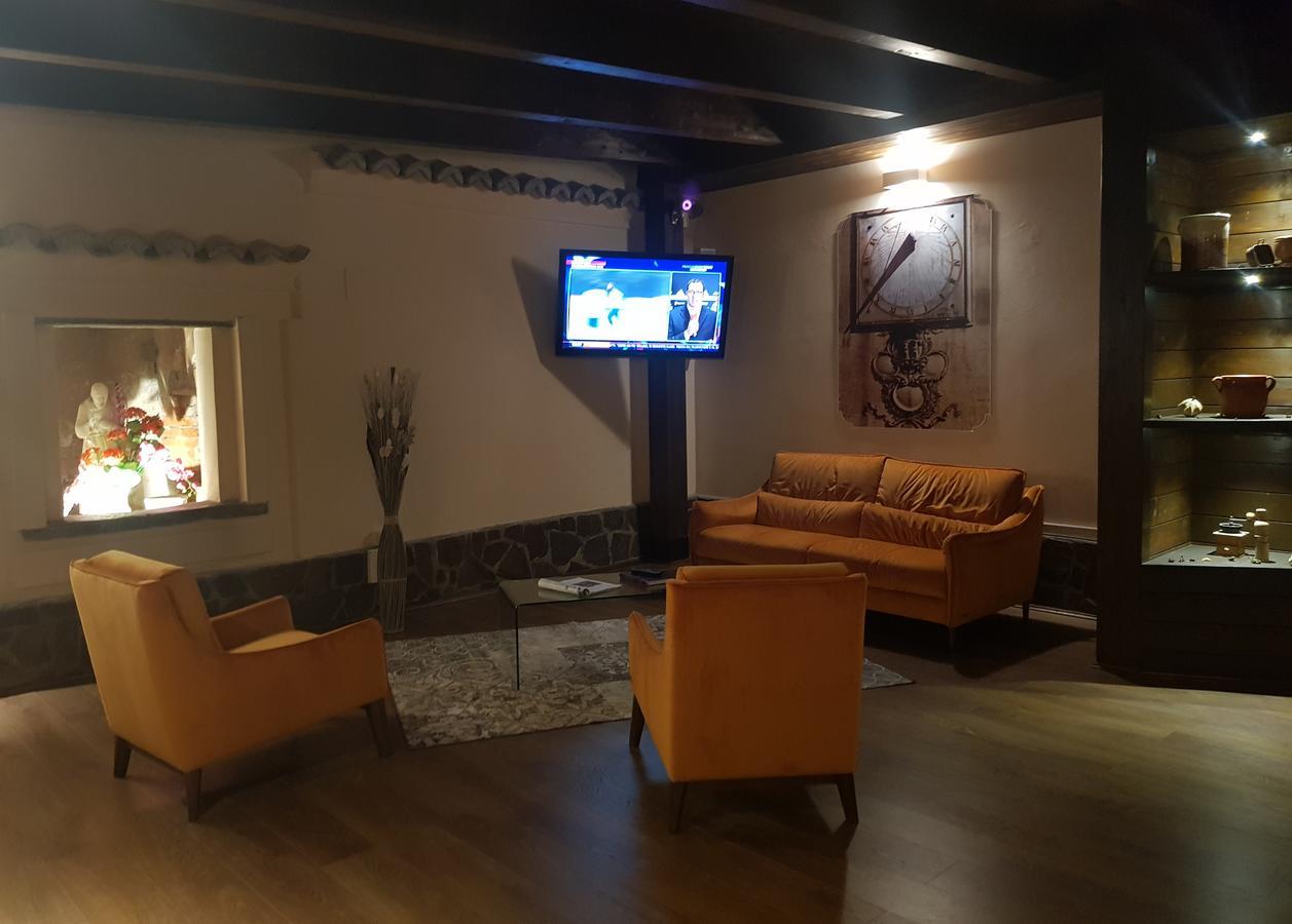 Il Borghetto Hotel Ristorante Lamezia Terme Ngoại thất bức ảnh