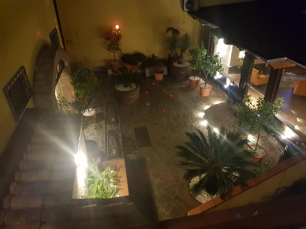 Il Borghetto Hotel Ristorante Lamezia Terme Ngoại thất bức ảnh